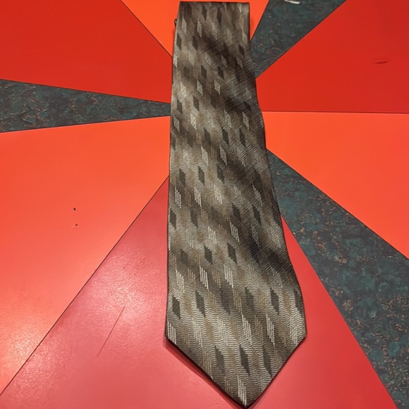 Enrico Guccini Silk Tie - Picture 2 of 5